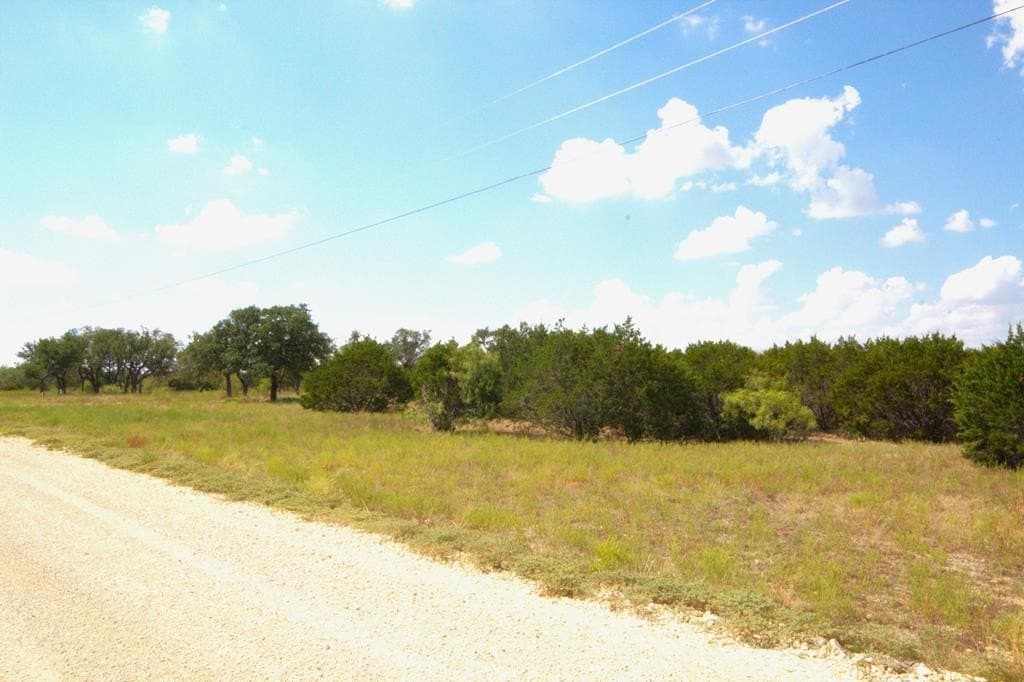 10 acres in Hamilton County - photo 10