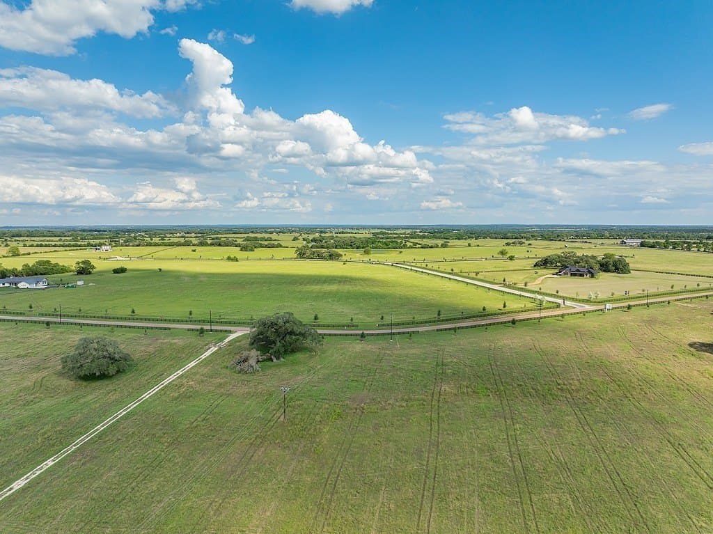 7.73 acres in Fayette County gallery image 4