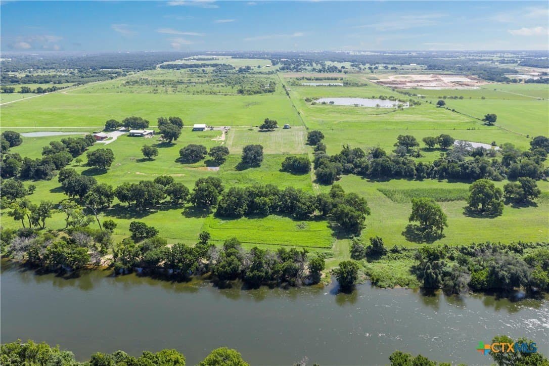 10 acres in Hill County featured view