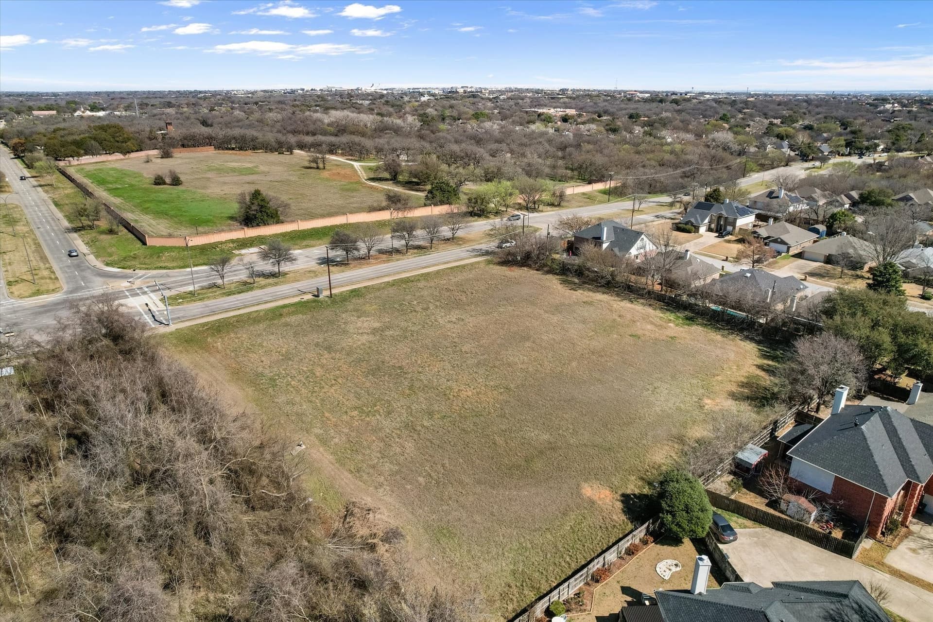 1.5 acres in Tarrant County gallery image 4