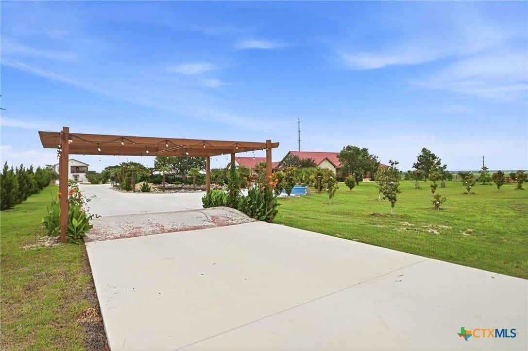 20 acres in Guadalupe County - photo 33