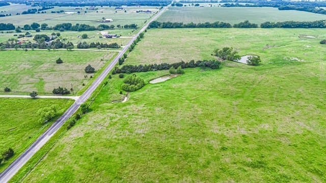 10 acres in Collin County gallery image 4