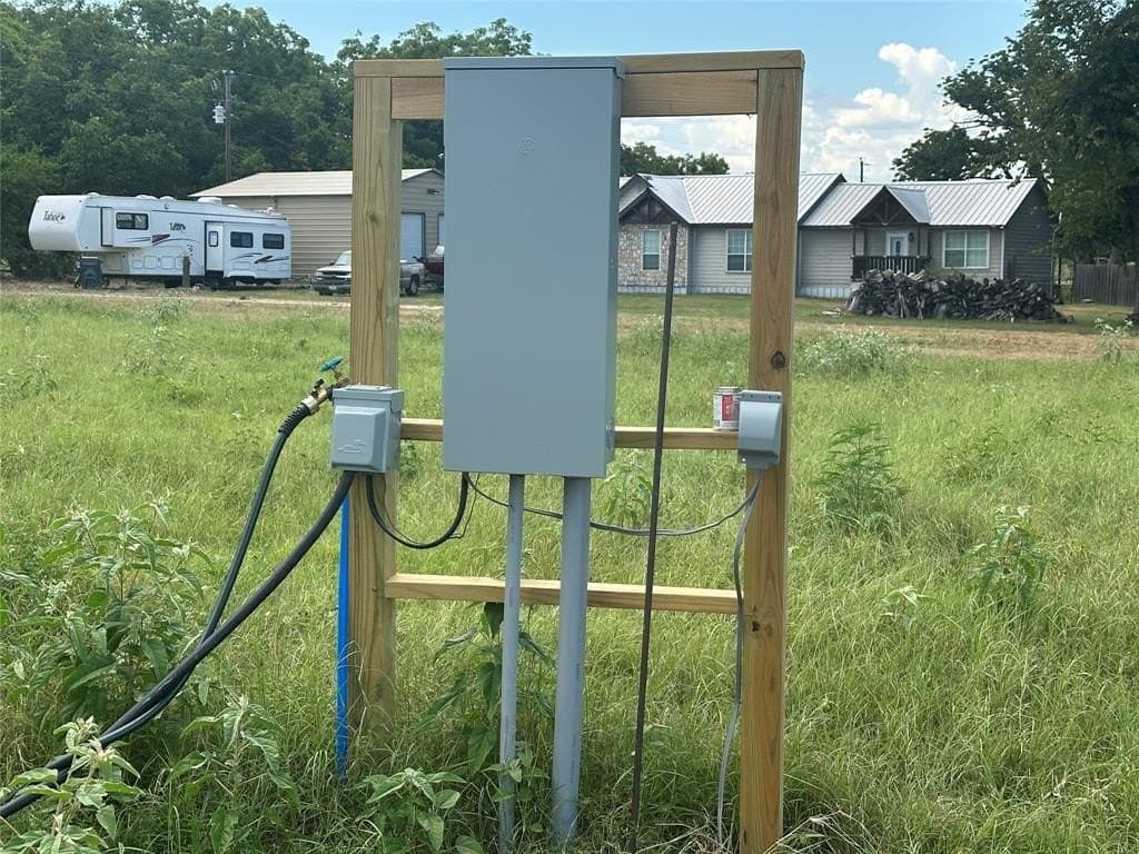 2.16 acres in Rains County gallery image 2