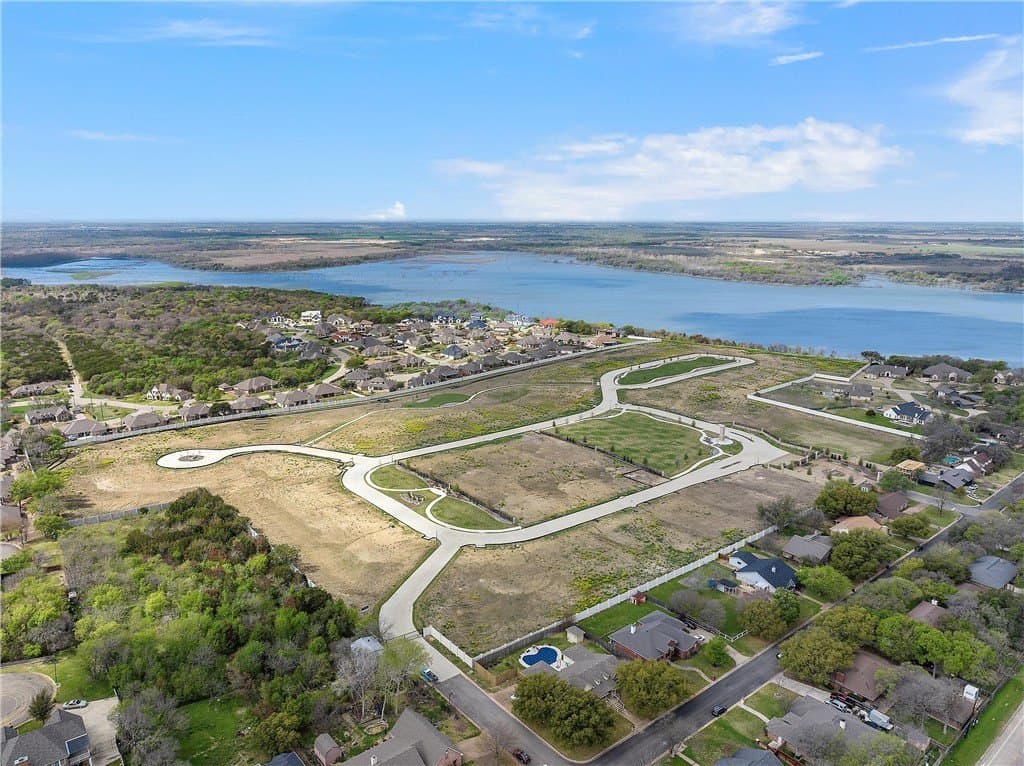 0.68 acres in McLennan County - photo 4