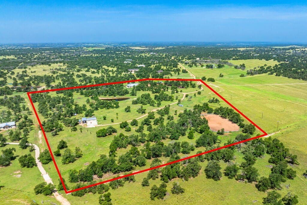 30.68 acres in Gillespie County - photo 5