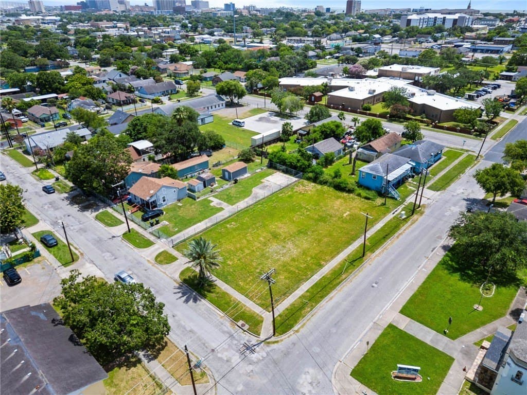 0.26 acres in Nueces County - photo 7
