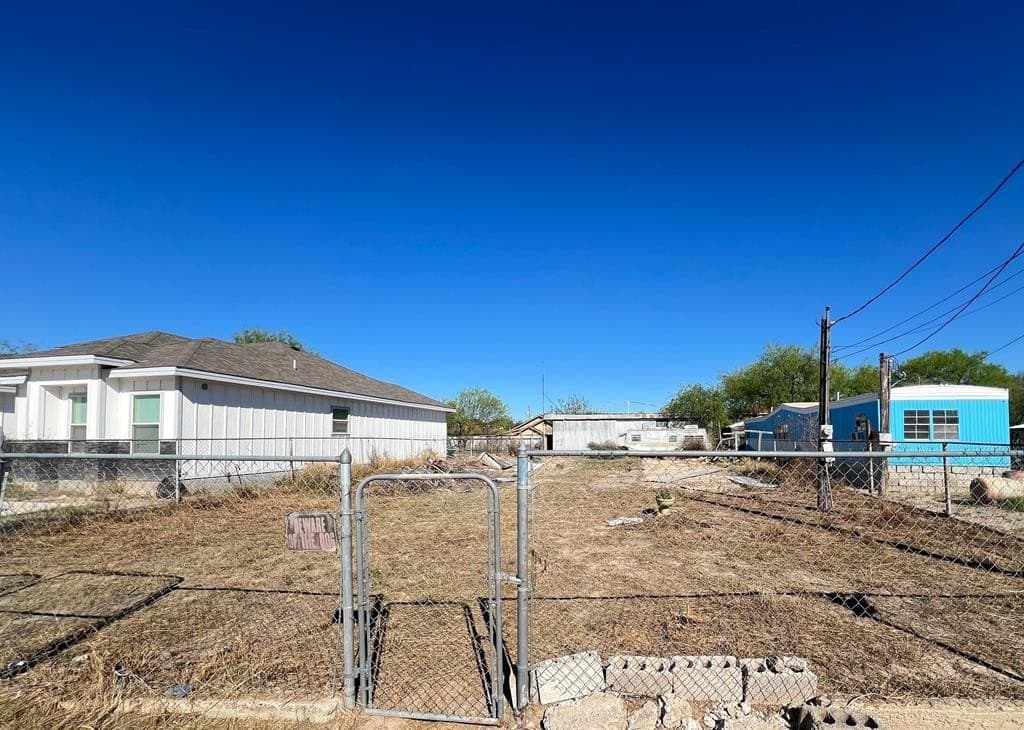 0.17 acres in Maverick County featured view