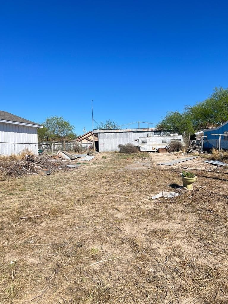 0.17 acres in Maverick County gallery image 2
