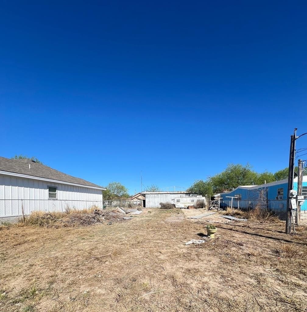 0.17 acres in Maverick County gallery image 3