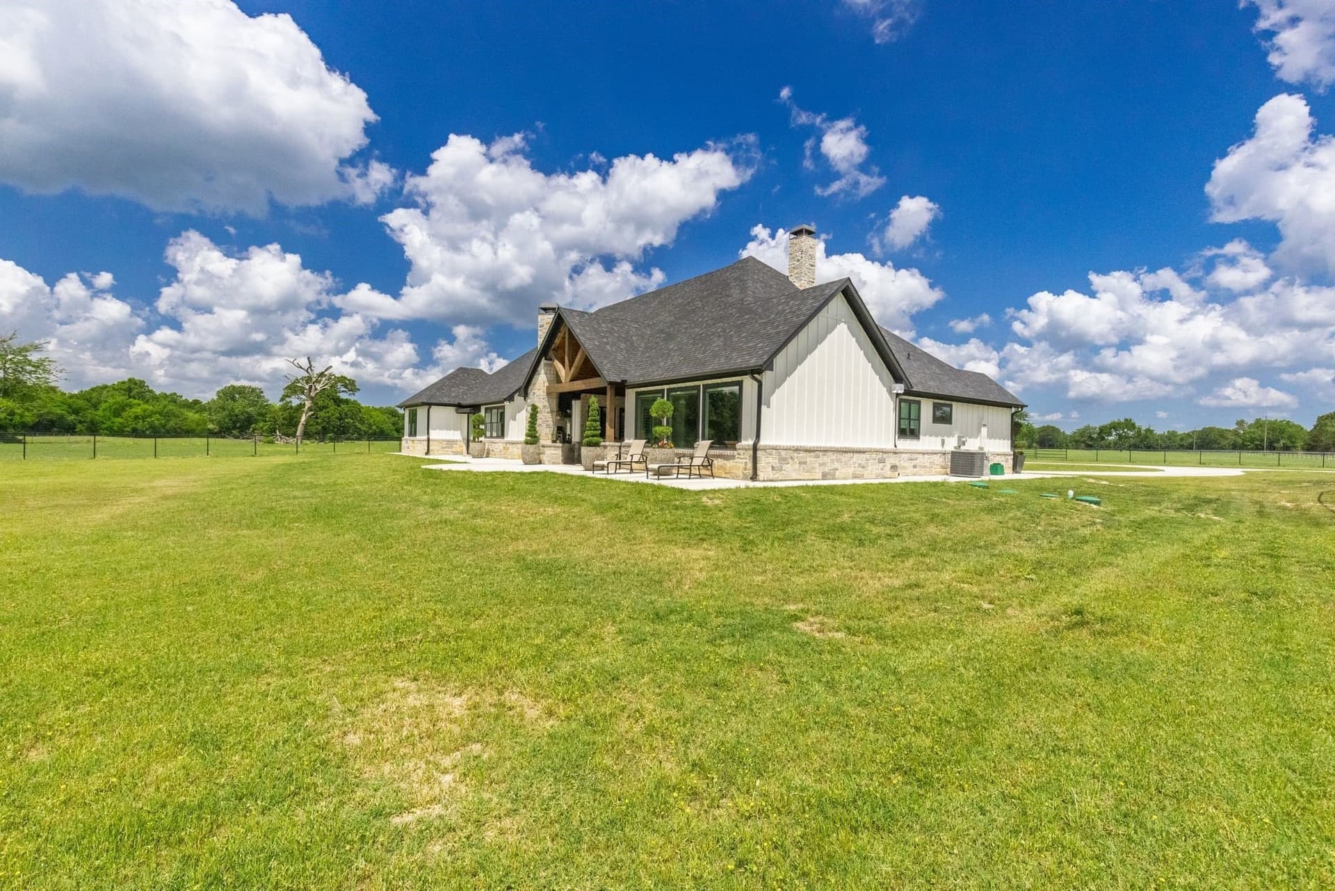 407.79 acres in Hopkins County - photo 10