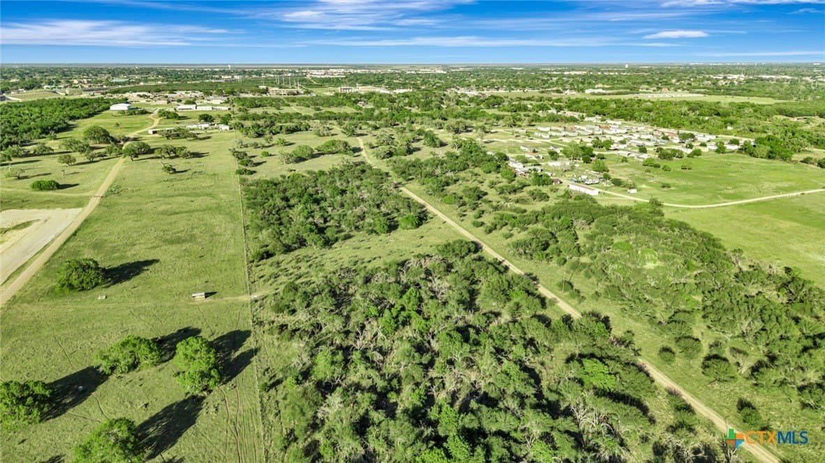 68 acres in Victoria County - photo 13