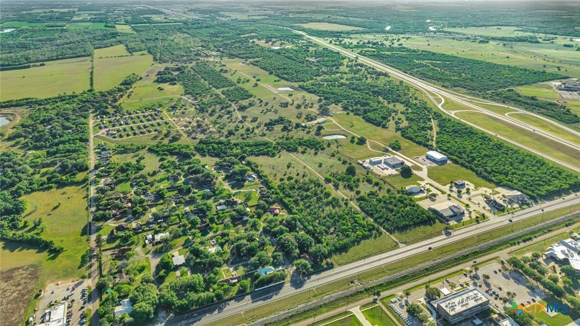 68 acres in Victoria County - photo 8