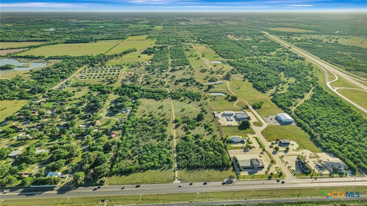 68 acres in Victoria County featured view