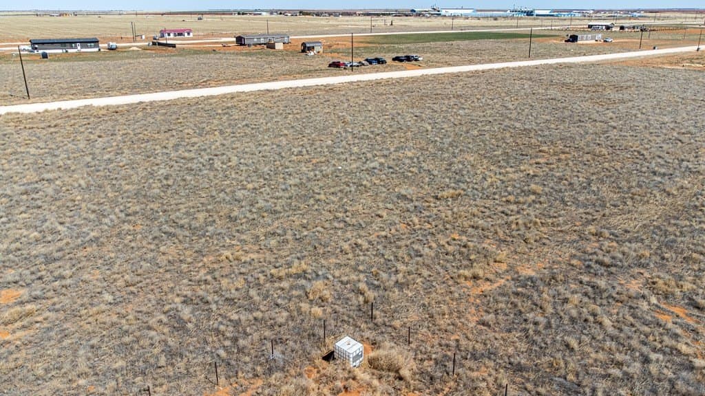 1.5 acres in Gaines County - photo 14