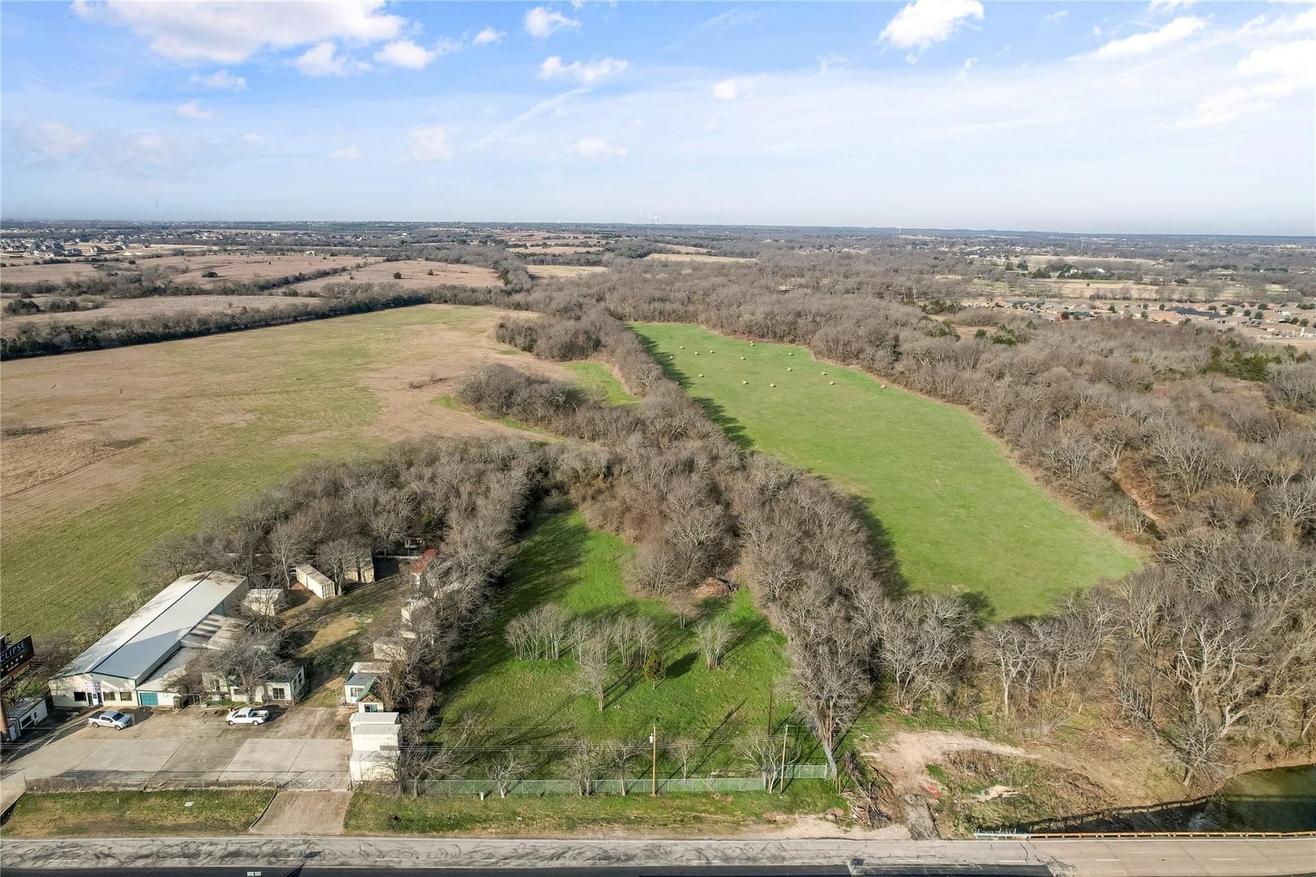 1.75 acres in Ellis County