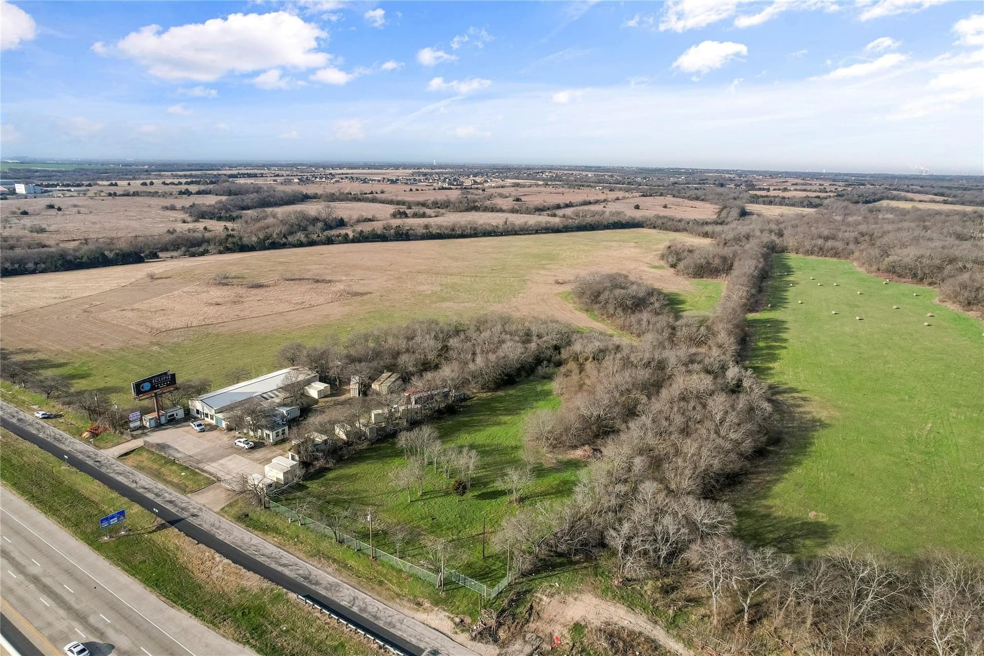 1.75 acres in Ellis County - photo 2