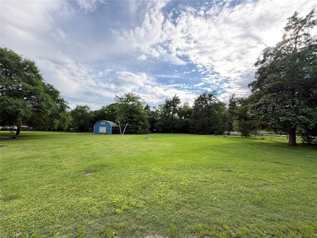 0.58 acres in Dallas County gallery image 3