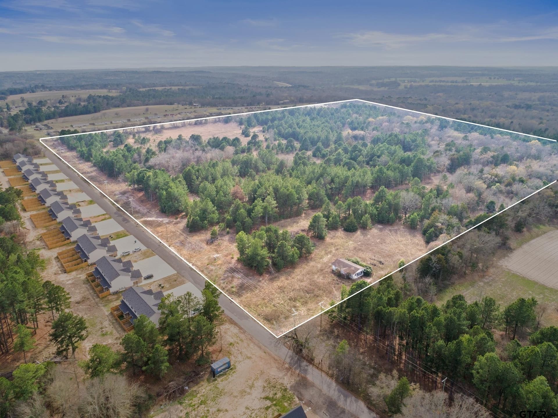 90.26 acres in Smith County - photo 2