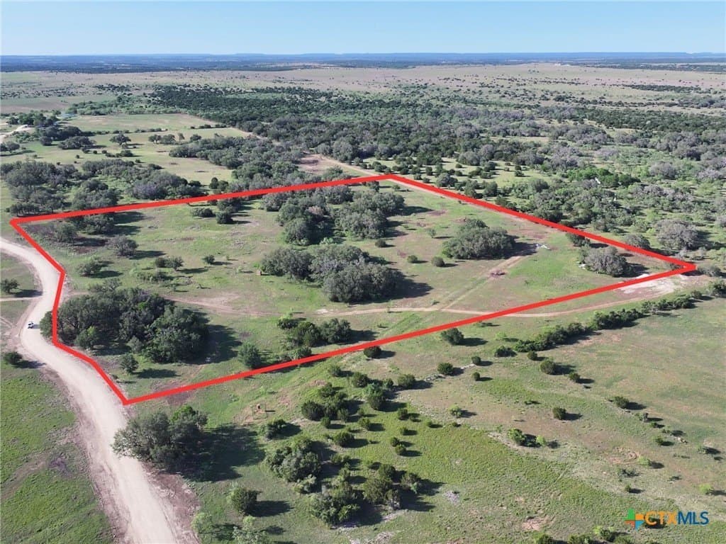 13.9 acres in Burnet County