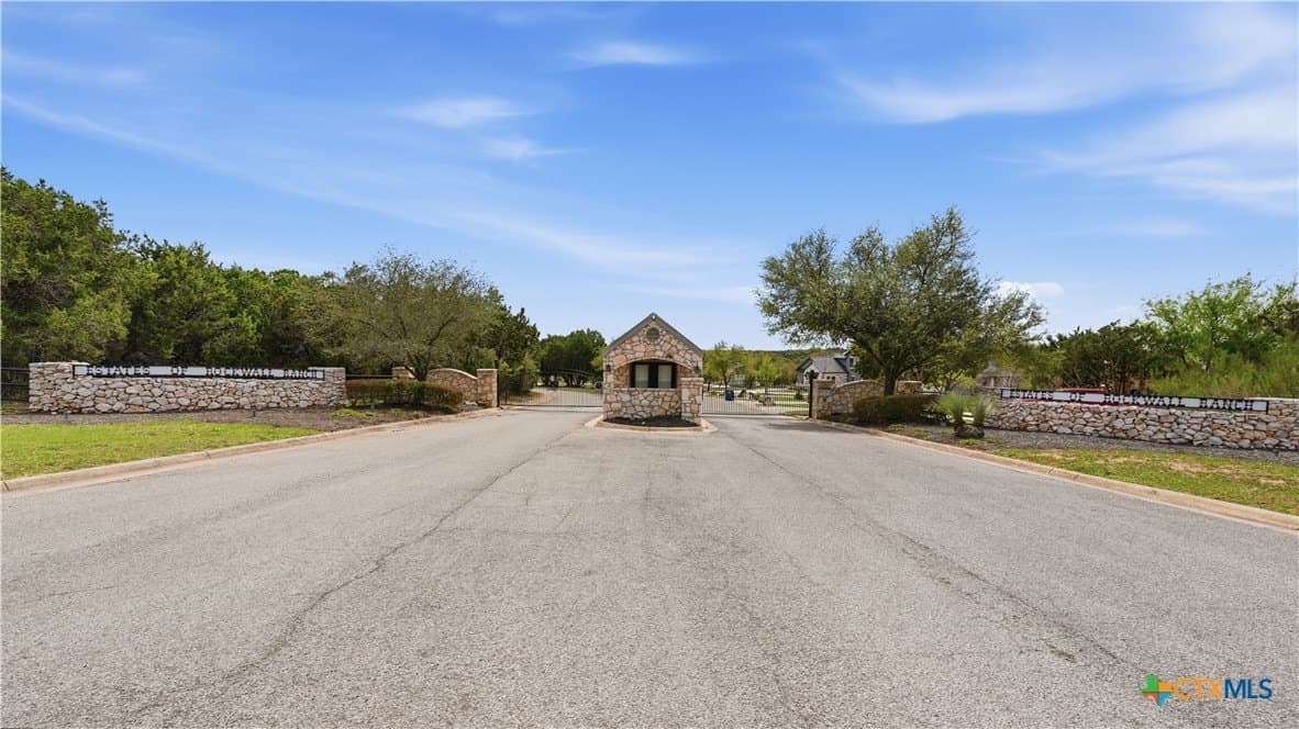 1.49 acres in Comal County gallery image 2
