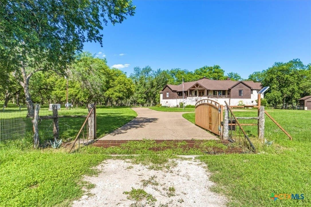 24.03 acres in Hays County - photo 4