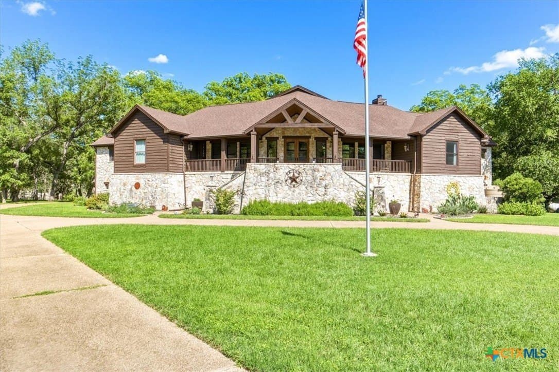 24.03 acres in Hays County