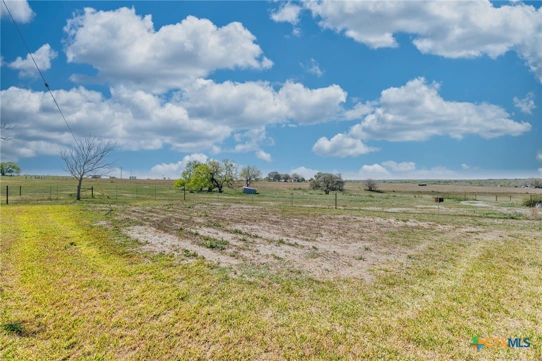 13.75 acres in DeWitt County featured view