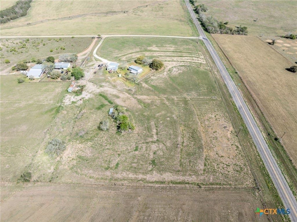 13.75 acres in DeWitt County - photo 11