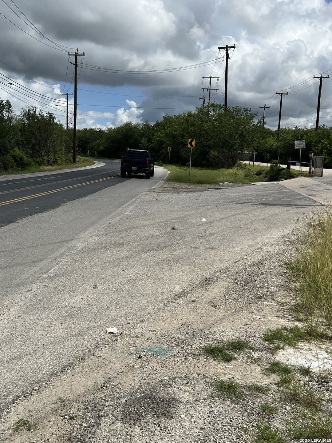 1.2 acres in Bexar County gallery image 3