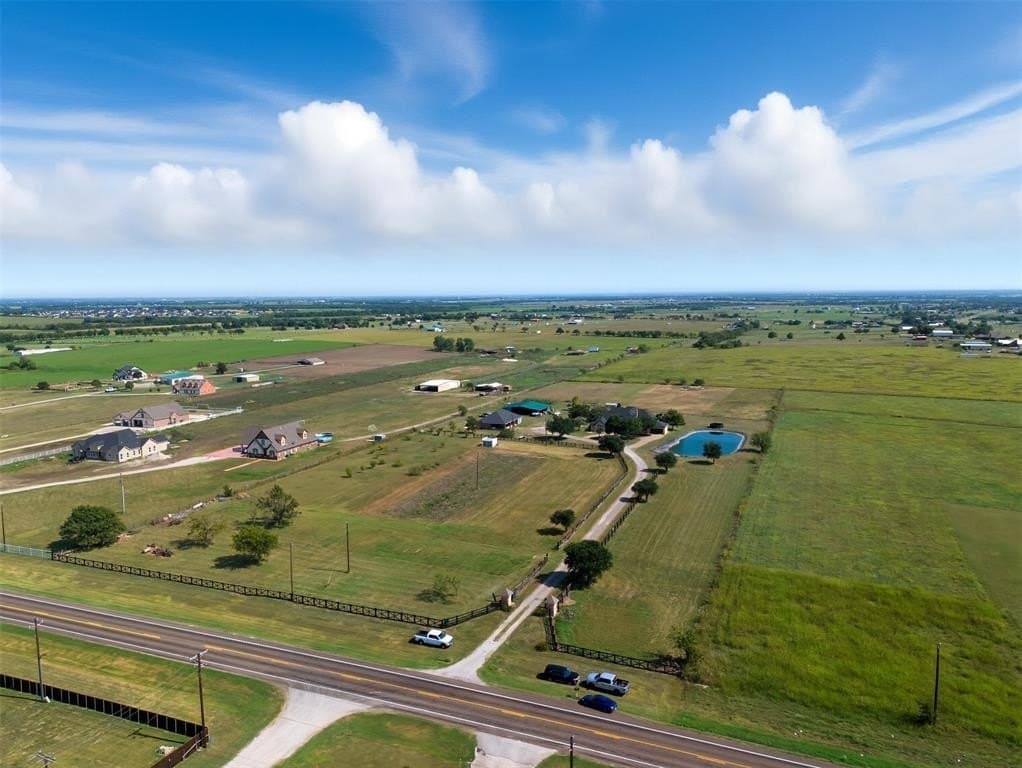 10.51 acres in Ellis County gallery image 4