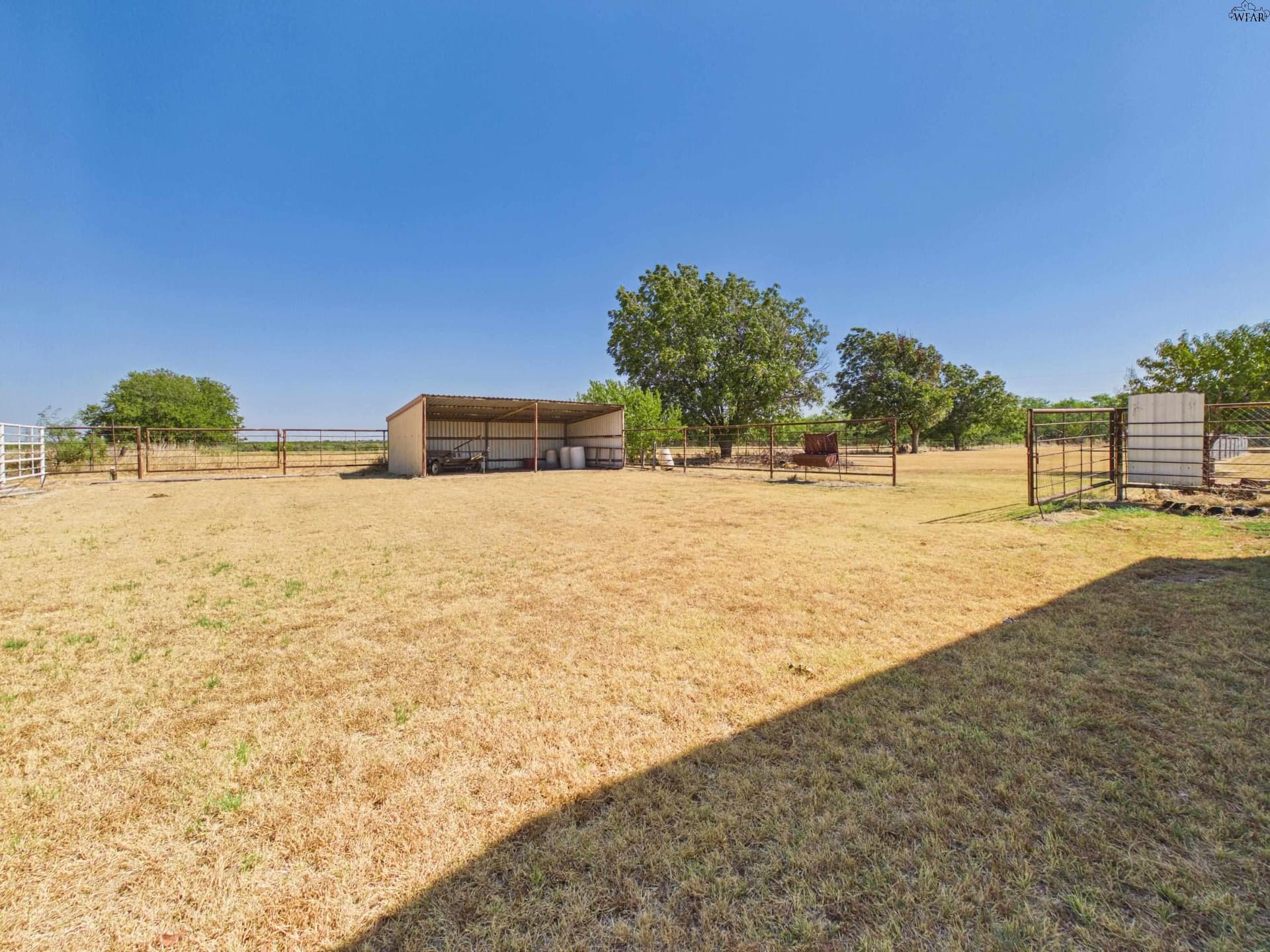 10 acres in Archer County - photo 39