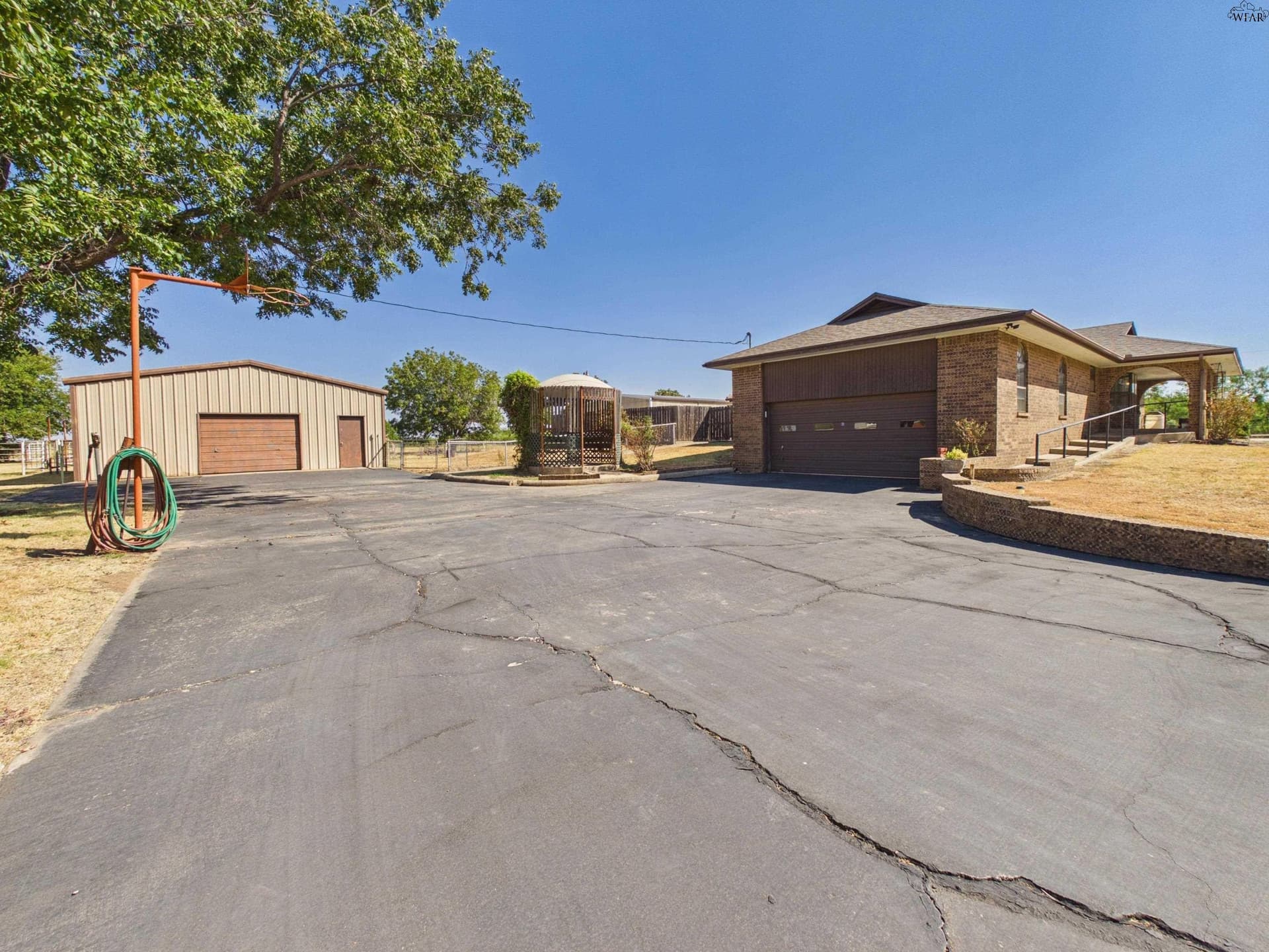 10 acres in Archer County - photo 34