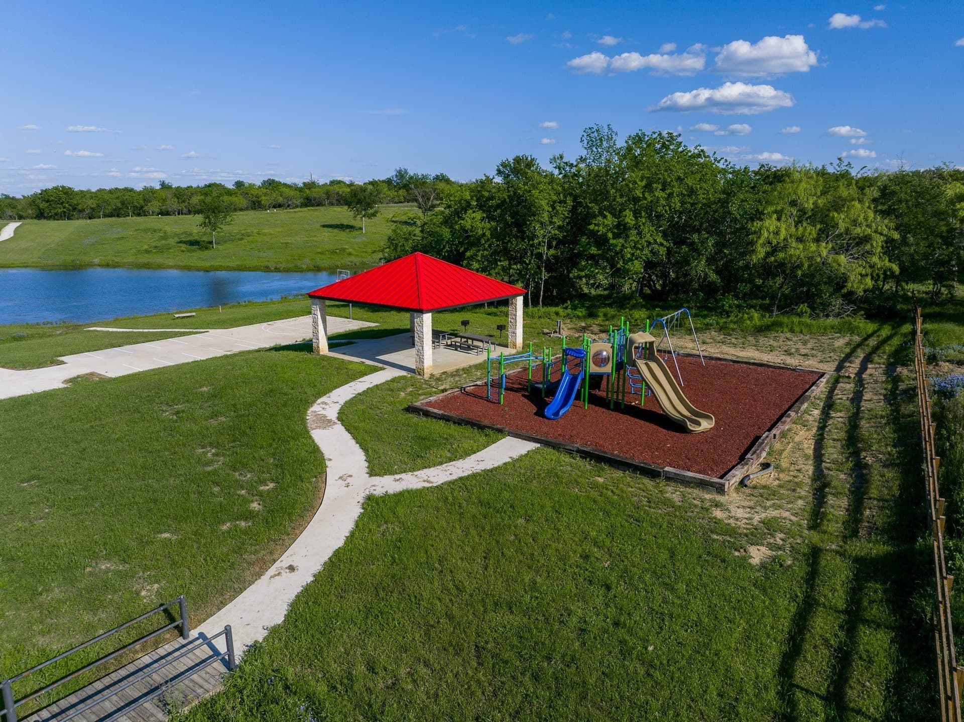 1.06 acres in Navarro County - photo 33