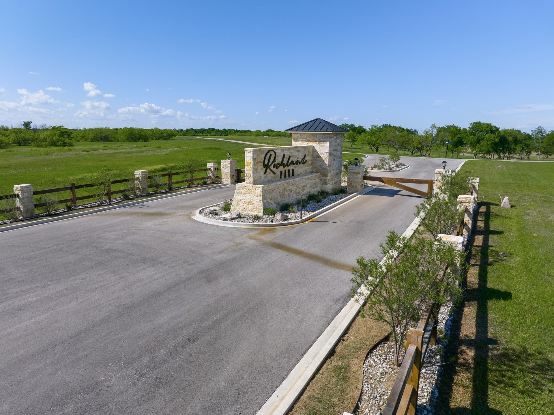 1.06 acres in Navarro County - photo 23
