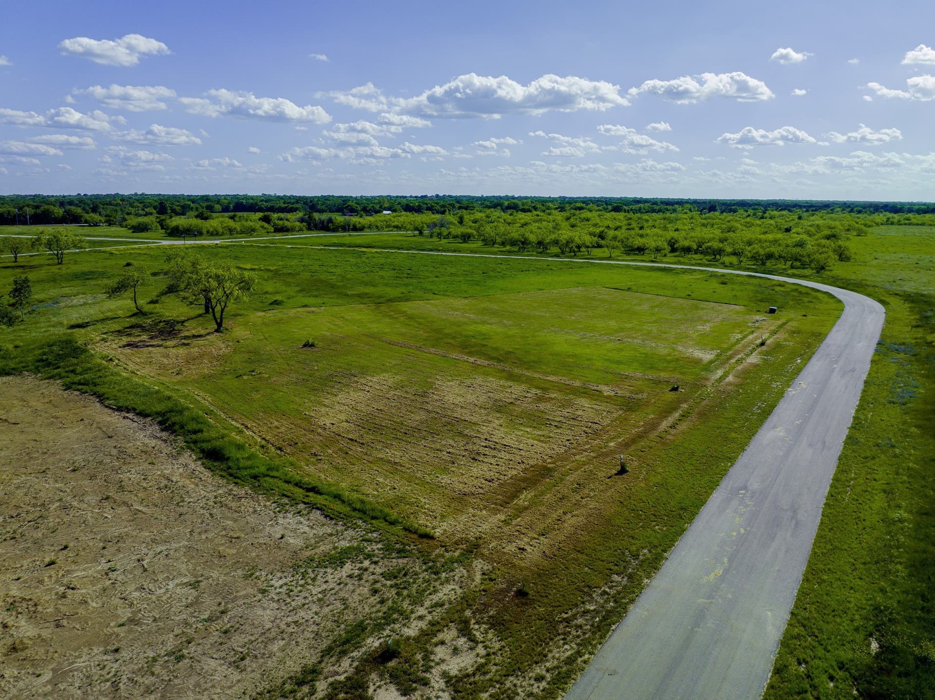 1.06 acres in Navarro County - photo 2