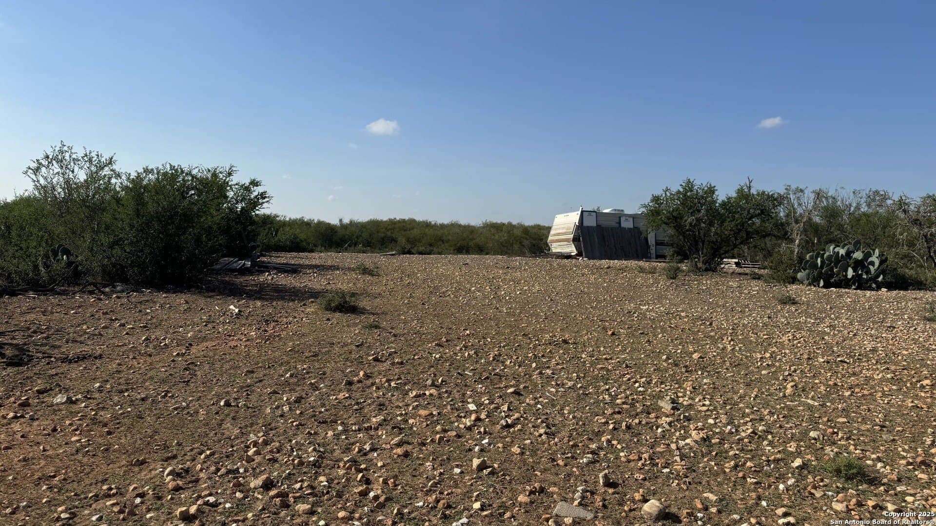 10.01 acres in Frio County gallery image 2