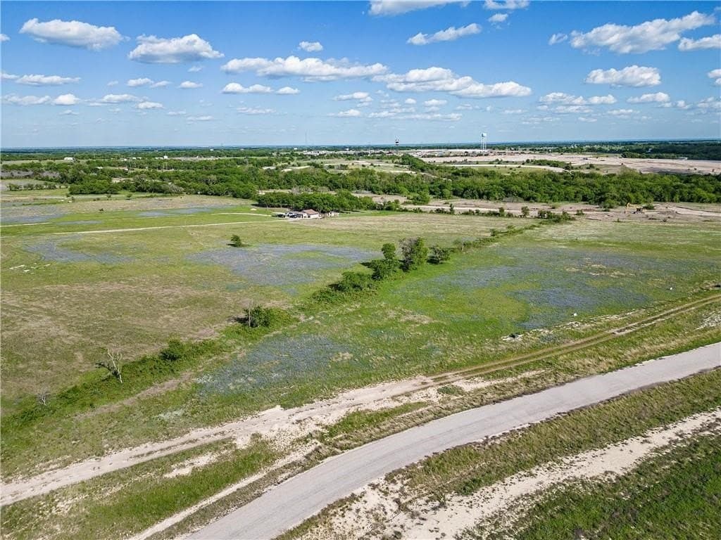 2.2 acres in Hill County - photo 4