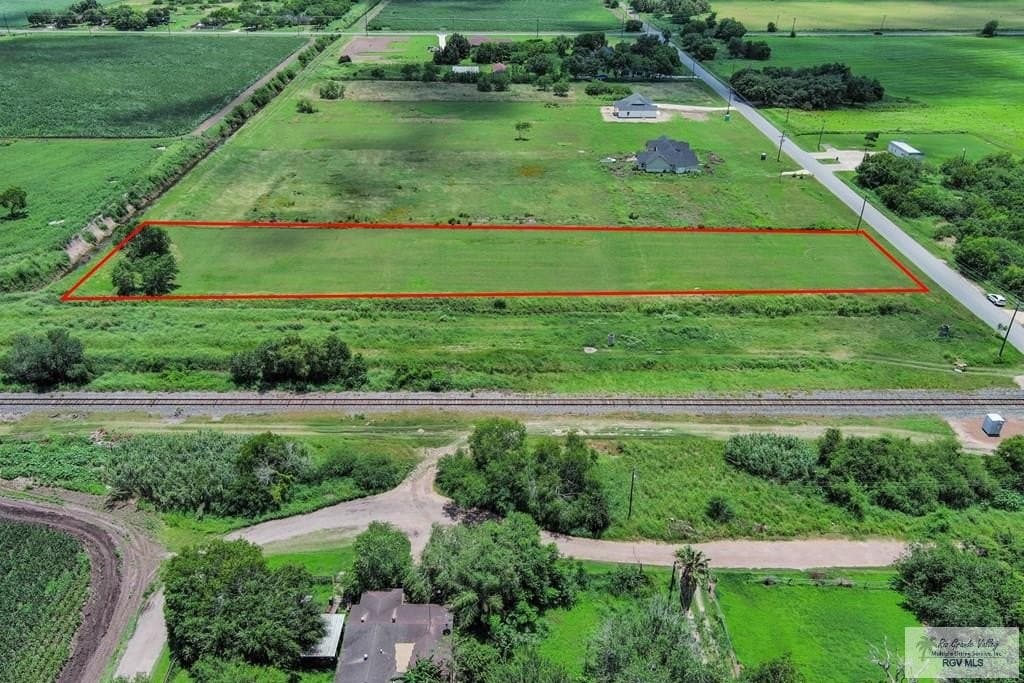 1.55 acres in CAMERON County gallery image 3