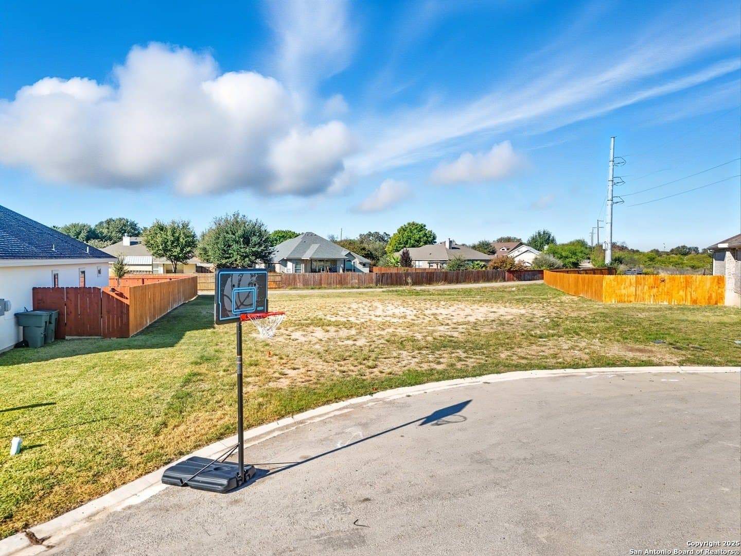 0.41 acres in Uvalde County gallery image 4