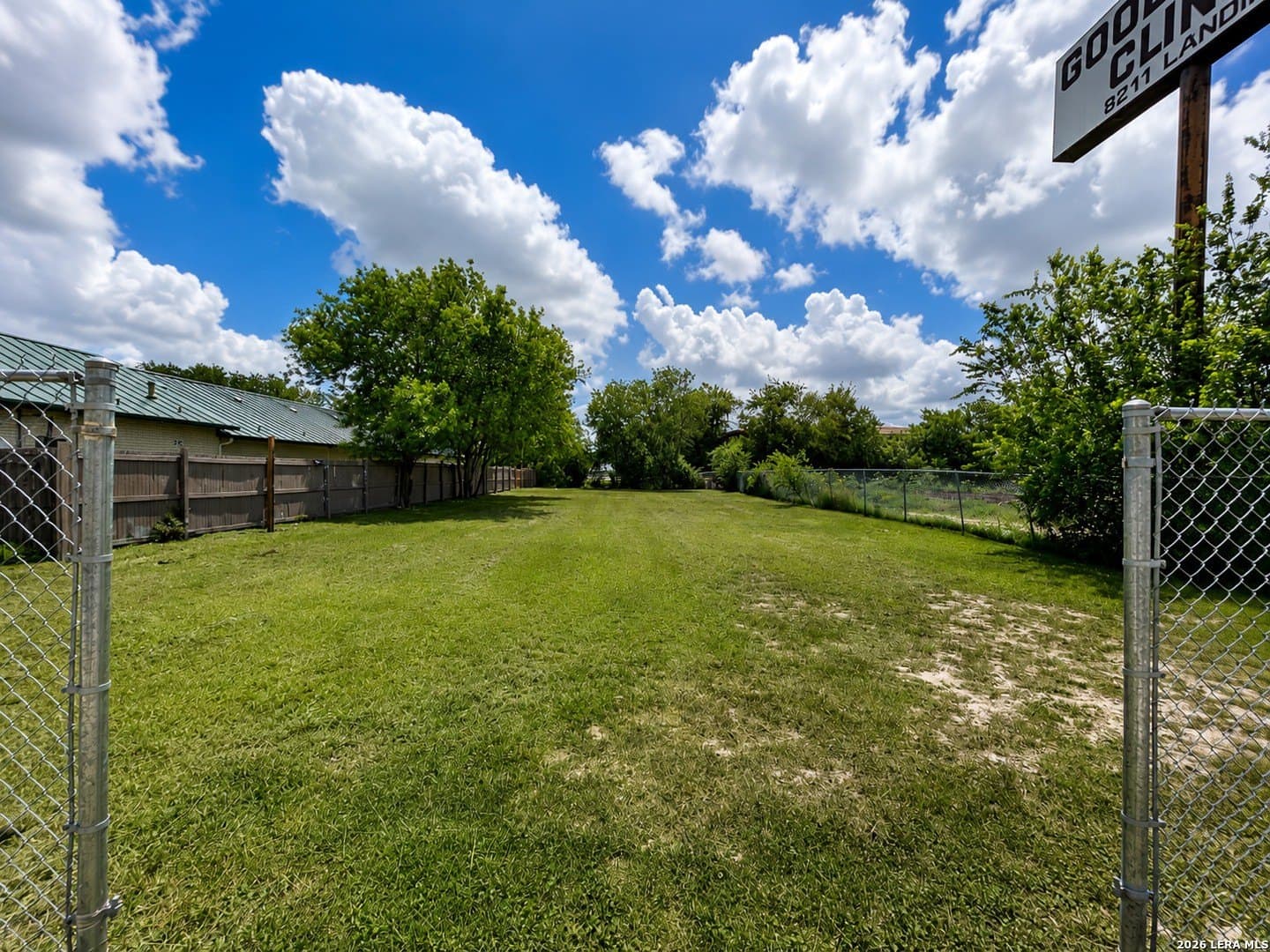 0.22 acres in Bexar County gallery image 4