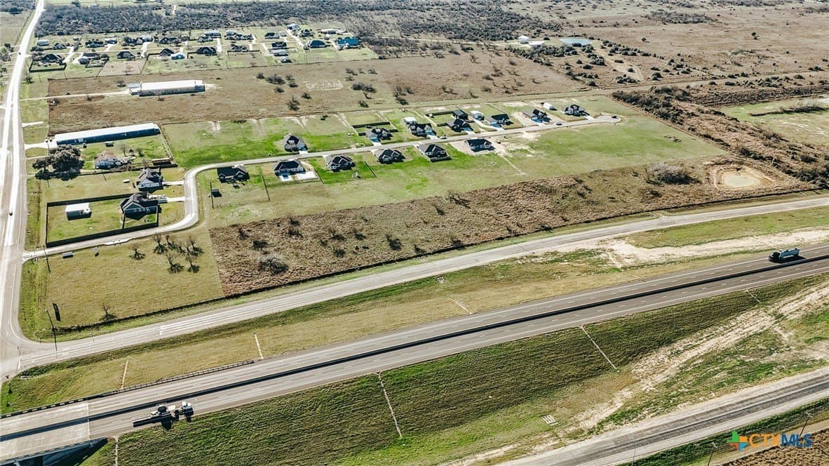 5.93 acres in Victoria County - photo 7