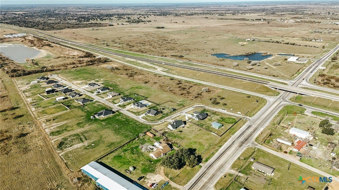 5.93 acres in Victoria County - photo 9