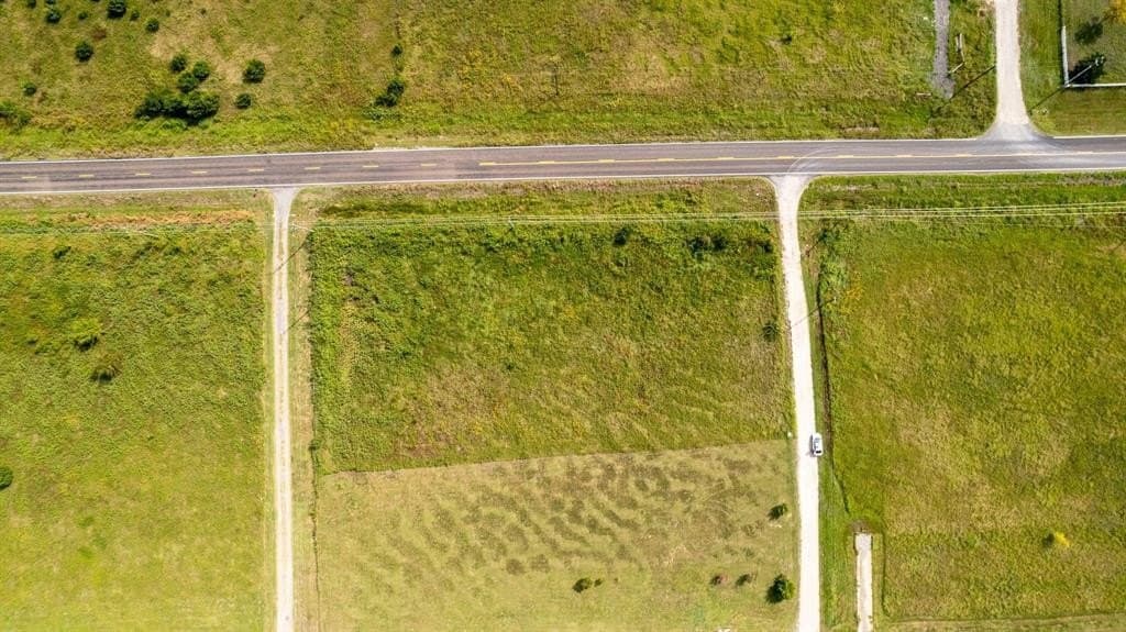 1.36 acres in Collin County gallery image 3