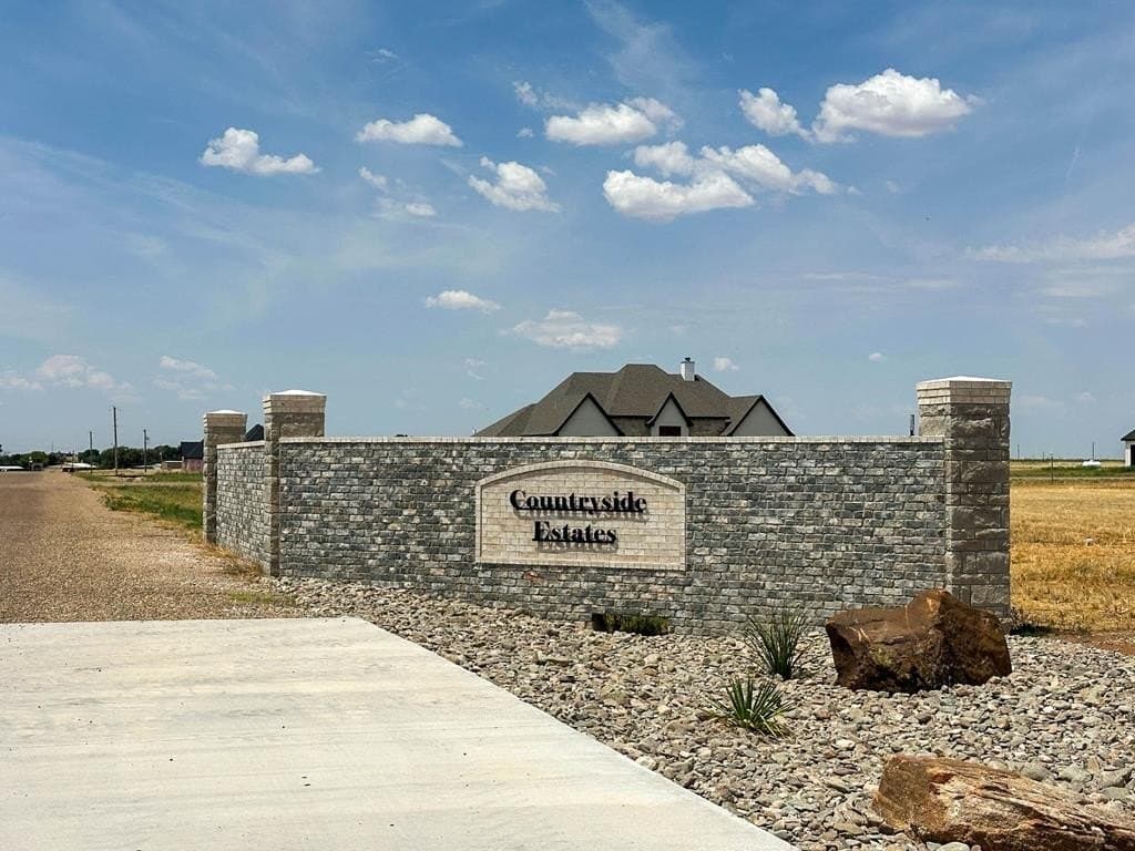 1.04 acres in Gaines County