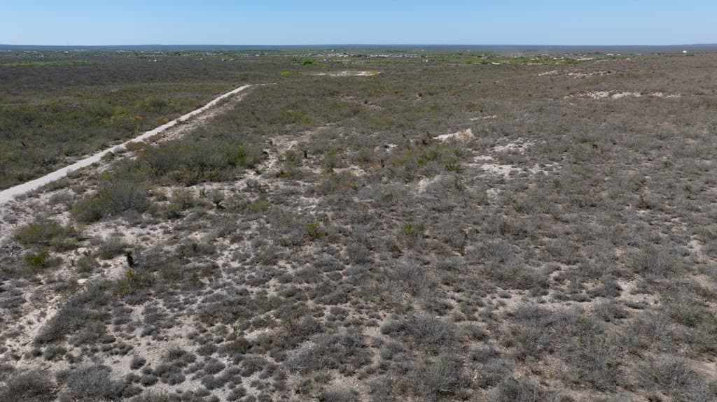 553.66 acres in Duval County - photo 37