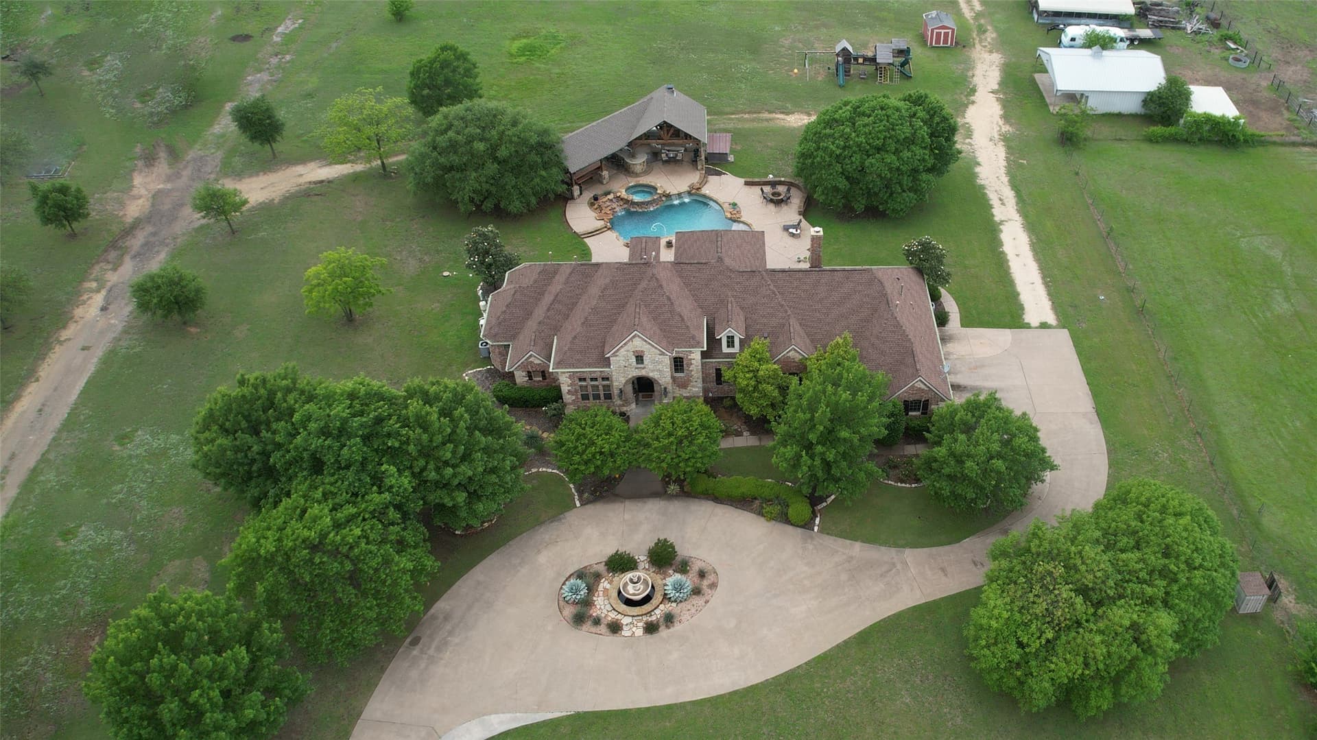 32.94 acres in Ellis County gallery image 3
