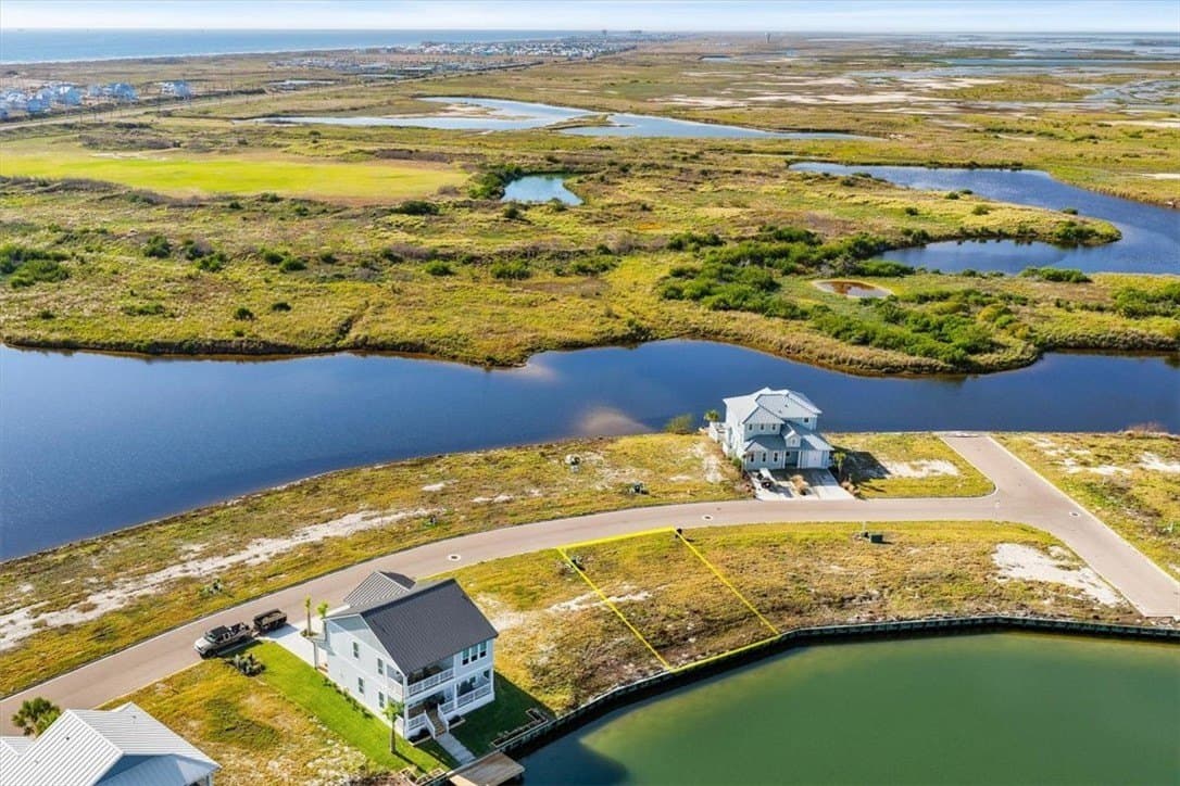 0.16 acres in Nueces County - photo 10