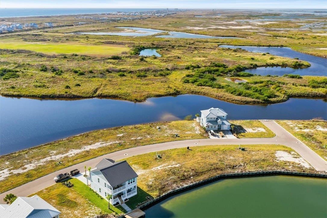 0.16 acres in Nueces County - photo 9