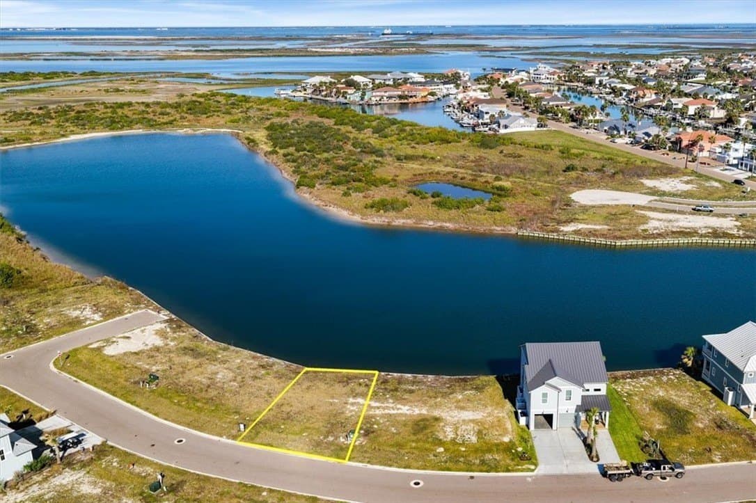 0.16 acres in Nueces County - photo 4