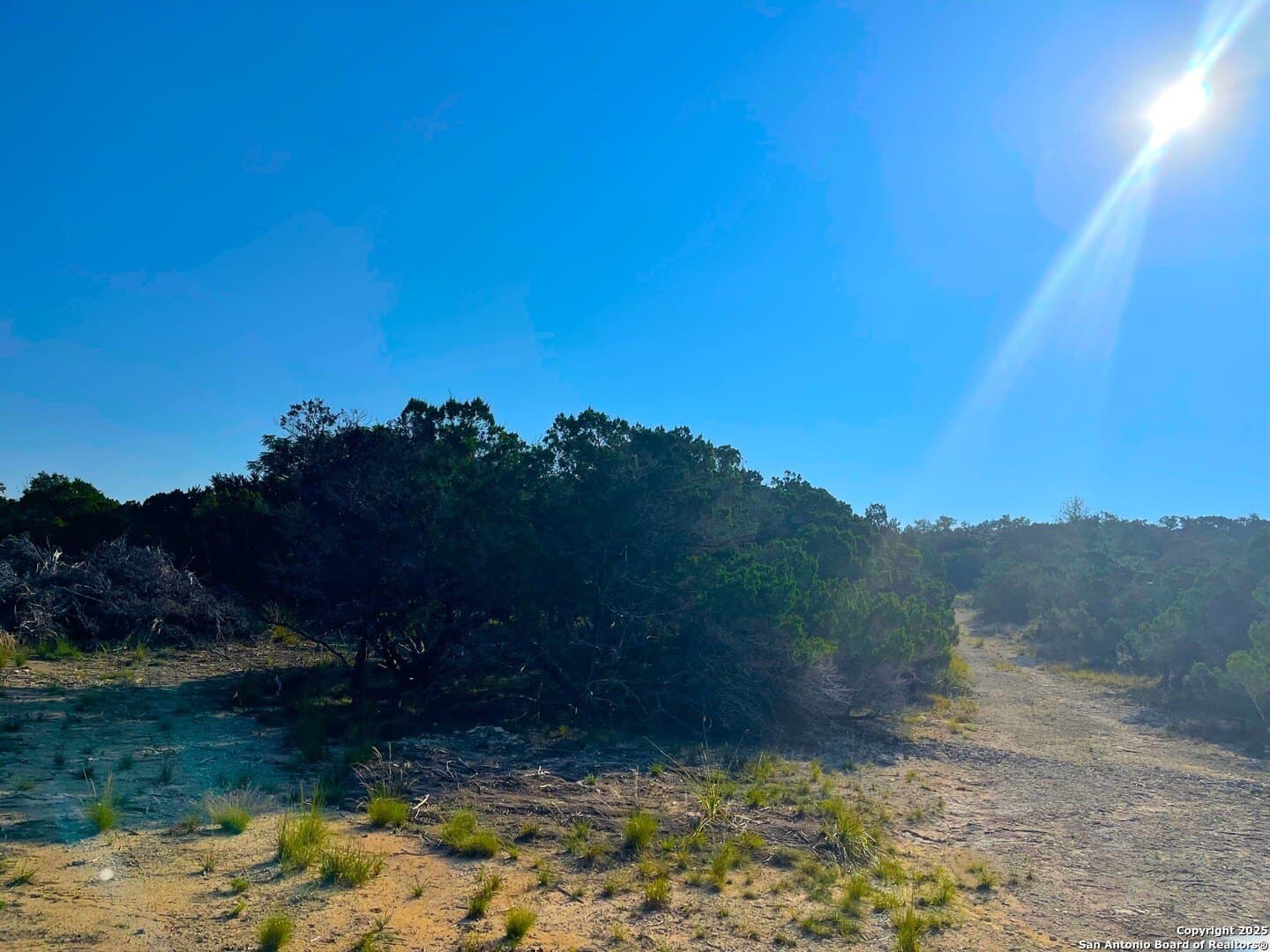 0.62 acres in Bandera County gallery image 3
